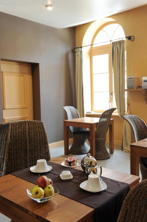 Logis De Nantas Bed & Breakfast Saint-Jean-Bonnefonds Exterior photo